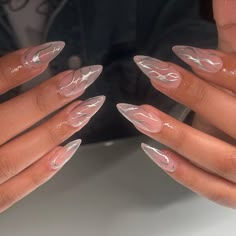 Silver Line Nail Designs, Round Birthday Nails, 21 St Birthday Nails, Unique White Nails, Ateez Nails Designs, Long Nail Inspo Acrylic, Silver Design Nails, Nails With Silver Design, Nail Art Neutral