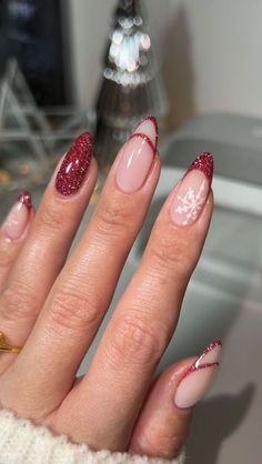 Crismas Nails Art, Xmas Tree Nails, Cristhmas Nails, Pretty Nails For Winter, Trendy Holiday Nails, Nail Designs For Winter, Unghie Sfumate