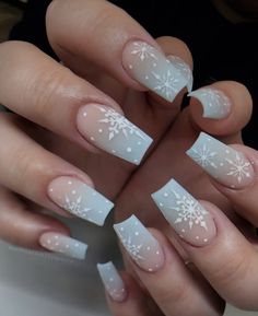 35 Stunning Winter Nails for a Pretty Look - ♡ July Blossom ♡