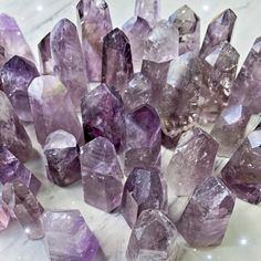 CRYSTALS - ROCKS WITH SASS — Rocks with Sass Amethyst Affirmation, I Am At Peace, I Am Calm, Amethyst Healing Properties, Selenite Lamp, Crystal Seashells, Pretty Crystals, Amethyst Wand, Auric Field