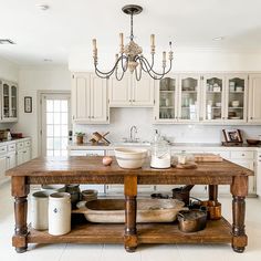 Top 10 Essential Design Elements for a French Country Style Kitchen Accessible Beige Kitchen Cabinets, Accessible Beige Kitchen, Beige Kitchen Cabinets, Dreamy Kitchens, Curved Cabinets, Accessible Beige