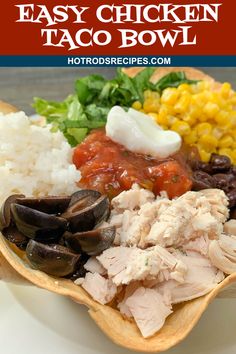 The easiest way to enjoy a Chicken Taco Bowl. Not only super easy to make you can customize it to your liking! Tons of topping options! Chicken Taco Bowl, Easy Chicken Taco, Rotisserie Chicken Recipe, Chicken Taco Bowls, Tacos Easy, Taco Bowl Recipe, Spicy Steak, Lunch Meals