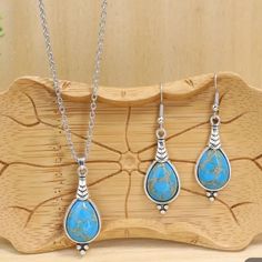 Boho Style Oval Style Sky Blue Gemstone Necklace And Earrings Set. Silver Plated Alloy Nwt Beautiful Set! Blue Gemstone Necklace, Necklace And Earrings Set, Blue Gemstones, Necklace And Earrings, Earrings Set, Gemstone Necklace, Boho Jewelry, Blue And Silver, Boho Style