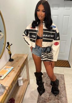 Fur Coat Outfit Baddie, Atl Outfits, Fly Birthday Outfits, Winter Club Outfits, Gender Reveal Outfit, Winter Going Out Outfits, Bad And Boujee Outfits, Cute Concert Outfits, Moto Jacket Outfit