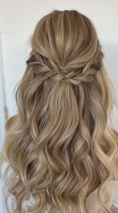 Loose Braid, Bridesmaid Hair Inspo, Curled Hairstyles For Medium Hair, Braid Twist, Bridemaids Hairstyles, Wedding Hair Half