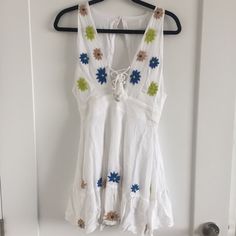 Anthropologie Piper By Townsen Dress Size Xs. Condition Nwt. Color White. Measurements 32" Length (Measured Flat From Shoulder To Bottom Of Dress) 15" Bust (Measured Flat From Underarm To Underarm) 13" Waist (Measured Flat At Waist) 20" Hips (Measured Flat At Hip). Zipper At Back Below Waist. Button At Top Back. 100%Cotton V-neck Cotton Dress With Tie Back, Cotton V-neck Dress With Tie Back, White V-neck Sundress, White Cotton V-neck Mini Dress, Summer Mini Dress With Floral Embroidery, Fitted Summer Mini Dress With Floral Embroidery, Bohemian Fitted Mini Dress With Tie Back, Fitted Bohemian Mini Dress With Tie Back, Fitted Floral Embroidered Summer Mini Dress