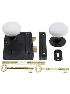 an image of a door handle and knob set