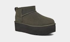 Casual Suede Platform Boots With Round Toe, Casual Suede Platform Boots, Suede Boots With Lug Sole For Streetwear, Casual Suede Platform Boots For Winter, Ankle-high Suede Boots For Streetwear, Suede Ankle-high Boots For Streetwear, Ultra Mini Platform Uggs, Mini Platform Uggs, Platform Ugg