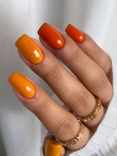 Orange Acrylic Nails, Orange Nail Designs, Orange Nail, Yellow Nail, Manicure Gel, October Nails, Fall Nail Art, Fall Nail Colors