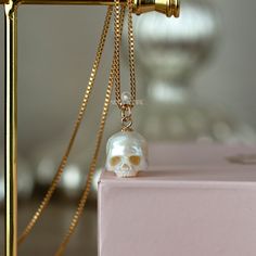 Pearl Skull, Carved Pearl, Gothic Pendant, Rainbow Jewelry, Jewelry White, Skull Necklace, Skull Pendant, Jewelry Lookbook, Gothic Jewelry