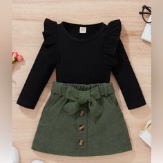 Shein Kids Never Worn , No Damage Good Fabric Quality Size 11-12 Yrs ( 150 ) Non Smoking Home Green Skirt Outfits, Girls Fall Outfits, Toddler Girl Style, Autumn Clothes, Clothes Set, Corduroy Skirt, Kids Outfits Girls