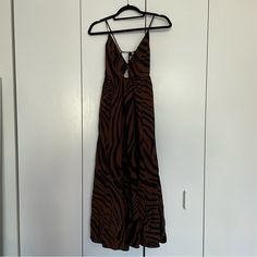 Brown And Black Zebra Print Dress From H&M. Size Xs. Brand New And Never Worn! Brown Sleeveless Tiger Print Dress, Sleeveless Brown Tiger Print Dress, Casual Brown Tiger Print Dress, Casual Brown Maxi Dress For Date Night, Casual Brown Maxi Dress For Night Out, Cream Mini Dress, Cotton Tunic Dress, Black Mock Neck, Zebra Print Dress