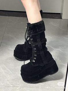 Goth Aesthetic Shoes, Winter Grunge Platform Boots For Cosplay, Black Winter Boots Soft Grunge, Black Winter Boots Grudge, Black Harajuku Style Platform Boots For Winter, Emo Black Winter Boots, Black Boots Aesthetic, Kawaii Shoes