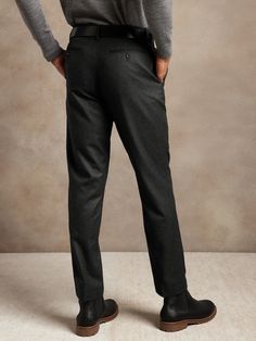 Our Perfect Pant.  Cut from fine Italian wool flannel, this soft pant is cut for a modern, tapered fit and is perfect dressed up or dressed down.  ATHLETIC TAPERED FIT: Not just for athletes, this cut delivers a modern, slim fit for those who like a Solid Slim Fit Tapered Leg Chinos, Semi-formal Slim Fit Tapered Work Pants, Loft Pull On Taper Pants, Mens Gray Plaid Pants, Stretch Tapered-leg Chinos With Pockets, Flannel Dress, Soft Pants, Perfect Pant, Wool Flannel