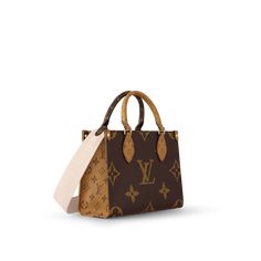 LOUIS VUITTON® - Onthego Pm - Monogram Monogram Reverse Louis Vuitton Taschen, Sac Louis Vuitton, Pm Monogram, Louis Vuitton Totes, Monogram Tote Bags, Monogram Tote, Brown Bags, Designer Style, Small Handbags