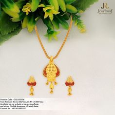 Get your shine for the upcoming festival with this Gold Pendant Set.