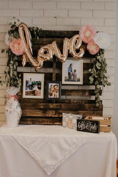 a beautiful bridal shower decor idea for lindsey wagner's baby shower