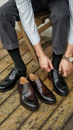 Elevate your business attire with our MenStyleWith Apron Toe Derby Business Shoes. Crafted with quality materials, these shoes exude sophistication and luxury. The apron toe design adds a touch of elegance and the sturdy construction provides durable support. Perfect for the modern gentleman looking to make a statement in style and class. MenStyleWith Apron Toe Derby Business Shoes Premium Full Grain Leather Shoes Fully Grain Leather Lined with Full Leather Insole Solid Rubber Sole Painted by ha Shoe Painting, Dark Brown Shoes, Blazers Shoes, Business Shoes, Loafer Sneakers, Modern Gentleman, Brown Shoe, Business Attire, Toe Designs