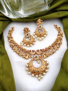 Wedding Necklace Set, Necklace Set Indian, Antique Jewellery Designs, Jewelry Set Design, Pearl Necklace Set