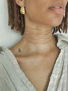 Flow State Choker | Gold – Knature The Label Gold Jewelry Boho, Gold Earthy Jewelry, Earthy Chic, Collar Necklaces, Flow State, Bracelets Patterns, Choker Gold, Dope Jewelry, Jewelry Lookbook