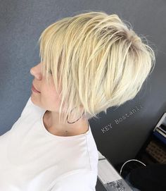 Choppy Blonde Pixie Bob Sunny Blonde, Natural Dark Hair, Kort Bob, Buttery Blonde, Long Pixie Hairstyles, Bob Hairstyles For Fine Hair, Pinterest Hair, Blonde Pixie, Pixie Hairstyles