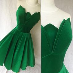 Tinkerbell Fairies Inspired Outfits, How To Make Tinkerbell Costume, Tinkerbell Dress Up, Tinkerbell Sewing Pattern, Tinkerbell Inspired Dress, Tinkerbell Cosplay Diy, Fitted Sleeveless Dress With Sweetheart Neckline For Prom, Fitted Green A-line Strapless Dress, Fitted Green Sleeveless Backless Dress