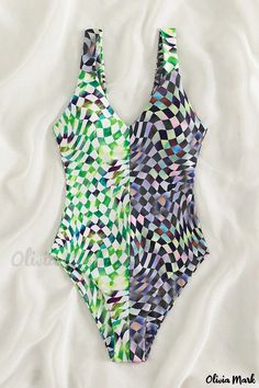 Olivia Mark - Stylish Emerald Green Print Patchwork Backless Swimwear (Featuring Paddings) G Name, Backless Bathing Suits, Backless Swimwear, Swimsuit Pattern, Swimsuits Hot, Womens Bathing Suits, Summer Beach Wear, Dress For Short Women, Swimwear Cover