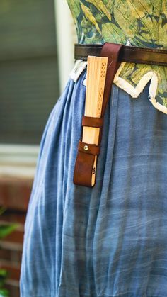 Black,brown and Pink With Silver or Brass Fan Holster - Etsy Ren Faire Dress, Diy Leather Belt, Ren Faire Outfits, Fair Outfits, Decatur Ga, Medieval Costume, Brown And Pink, Leather Projects