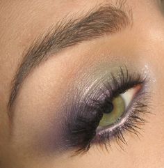 Summer Going out makeup _shadow look for hazel eyes <3 Going Out Makeup Tutorial, Dead Makeup, Going Out Makeup, Halloween Makeup Ideas, Makeup For Hazel Eyes, Clown Makeup, Hazel Eyes