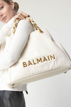 Balmain 1945 embossed bag in creme. 100% Calfskin 40x30x13.5cm Fits Iphone 15 Pro Max Made in Italy Luxury Cream Tote Bag, Luxury Cream Rectangular Bag, Luxury Cream Shopping Bag, Classic Cream Bags With Rolled Handles, Luxury Everyday Cream Bag, White Travel Shoulder Bag With Embossed Logo, White Shoulder Bag With Embossed Logo For Travel, Luxury Cream Bags With Double Handle, Luxury Cream Shoulder Bag