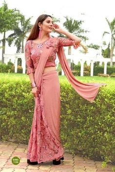 Ready to wear saree! Sequins Saree, Drape Sarees, Designer Kurti Patterns, Kurti Patterns, Fashion Stand, Drape Saree, Salwar Kameez Online, Ready To Wear Saree, Green Saree