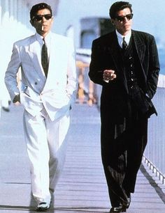 90s Tuxedo Men, Oversized Suits Men 90s, Yuppie Aesthetic, Two Men In Suits, 1970s Mens Suit, Mafia Fashion, Japanese Suit