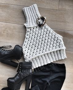 This sweater is made of high quality wool. Size: Small-Medium. Material: %25 Wool,%75 Acrylic. Machine Wash Cold. Wool Turtleneck Sweater, Turtleneck Sleeveless, Knitting Sweater, Pullover Outfit, Warm Dresses, Sweater Wool, Ladies Turtleneck Sweaters, Outfits 2017, Crochet Shirt