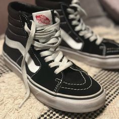 Black high top women’s vans Black High Top Vans, High Top Vans, Black High Tops, Sneakers Women, Vans Shop, Vans Sneakers, Womens Vans, Top Women