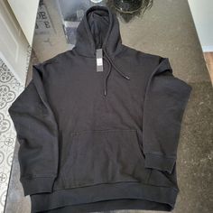 Nwt, Black, Fashion Nova, Xl Hoodie Basic Black Hoodie Sweatshirt, Basic Black Long Sleeve Hoodie, Black Long Sleeve Basic Hoodie, Basic Black Fleece Hoodie, Black Basic Hoodie With Relaxed Fit, Basic Black Hoodie With Relaxed Fit, Black Relaxed Fit Basic Hoodie, Black Sweatshirt With Ribbed Cuffs For Cold Weather, Black Oversized Hoodie For Cold Weather