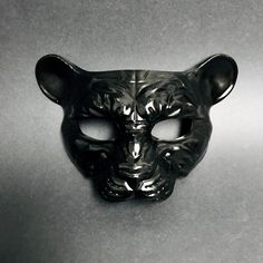 Black Novelty Masks For Carnival, Novelty Black Masks For Carnival, Halloween Cat Design Masks And Prosthetics For Costume Party, Masquerade Eye Mask With Cat Design, Cat Design Eye Mask For Costume Party, Cat Design Eye Mask For Masquerade, Halloween Cat Design Mask For Costume Party, Halloween Cosplay Cat Design Mask, Halloween Masquerade Mask With Cat Design