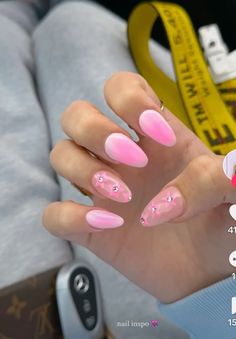 Trip Nails, Sparkly Acrylic Nails, Pink Nail Inspo, Simple Summer Nails, Shellac Nail Designs, Summer Nails 2024, Long Almond Nails, Wave Nails