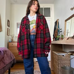 Outfit Ideas Alt, Button Shirt Outfit, Flannel Shirt Outfit, Uni Outfit, Flannel Outfit, Flannel Fashion, Costume Inspo, Uni Outfits