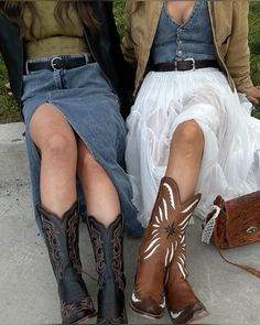 Cowpoke Outfit, Texas Street Style, Long Denim Skirt With Cowboy Boots, Western Biker Aesthetic, Ranch Aesthetic Outfits, Summer Ranch Outfits, Brown Western Outfit, Ranch Style Outfits, Cowgirl Bridesmaids