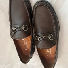 Gently Used And In Excellent Condition. Brown Loafers, Gucci Shoes, Gucci Men, Slip Ons, Loafer Shoes, Men's Shoes, Loafers, Slip On, Man Shop