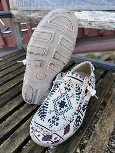 The Roper™ Chillin Aztec driving moc shoes have a lightweight fabric construction that is ideal for casual Fridays and relaxed weekend events. Lightweight textile upper with a colorful Aztec pattern. Easy slip-on shoe with lacing accents. Breathable textile lining. Lightly cushioned textile insole provides both comfort and underfoot support. Durable rubber outsole. Basic Necessities, Western Store, Casual Fridays, Fabric Construction, Cowgirl Western, Casual Shoe, Aztec Pattern, Casual Friday, Lightweight Fabric