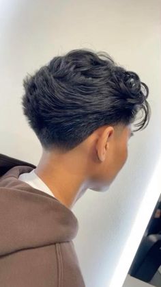 Men's hair ideas 2023 | Trendy hairstyles for men I middle part with taper