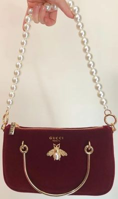 Luxury Purses Gucci Bags, Rare Bags, Brand Purses, Bag Items, Cute Luggage, Elegant Bags, Vintage Wardrobe