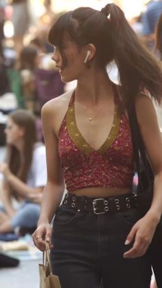 Restaurant Host Outfits, 70s Film, Estilo Hippie, Summer Mood, Neue Outfits, Wardrobe Ideas, Mode Inspo