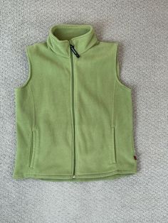 Woolrich Womens Medium Green fleece vest  Condition is "Pre-owned". Shipped with USPS Retail Ground. Outdoor Fleece Vest, Sleeveless Fleece Vest For Outdoor, Outdoor Sleeveless Fleece Vest, Random Clothing, Fleece Gilet, Zip Up Vest, Fleece Vest, Zip Ups, Best Deals