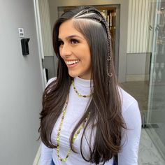 Trança raiz lateral: 26 fotos que mostram o quanto ela é incrível e versátil Hair Down Styles, Hairstyles Cute, Ponytail Hairstyles Easy, Hollywood Hair, Editorial Hair, Toddler Easter, Pretty Hair Color, Summer Hairstyles For Medium Hair, Beach Hairstyles