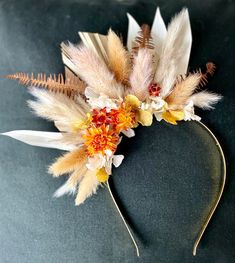 Dried Flower Hair Comb, Bridal 2024, Groom Hair, Bride Ideas, Hair Accessories Wedding, Head Pieces, Floral Accessories, Accessories Wedding