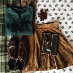 Cottage Academia, Academia Outfits, Old Outfits, Academia Style, Tailored Clothes, New Followers, Cottagecore Fashion, 2023 Autumn, Bohemian Clothes