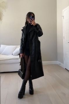 Black Mode, Looks Pinterest, Legging Outfits, New Rock, Winter Fashion Outfits, Looks Vintage, The Mirror