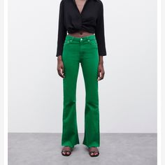 New With Tags. Size 6 Zara Trousers, Woman Jeans, Slacks Trousers, Zara Jumpsuit, Denim Flare Jeans, Jean Trends, Green Jeans, Striped Jeans, Zara Woman